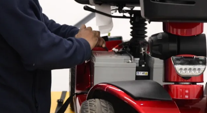 Bezúdržbové AGM batérie: Ako sa o ne správne starať, aby vydržali roky