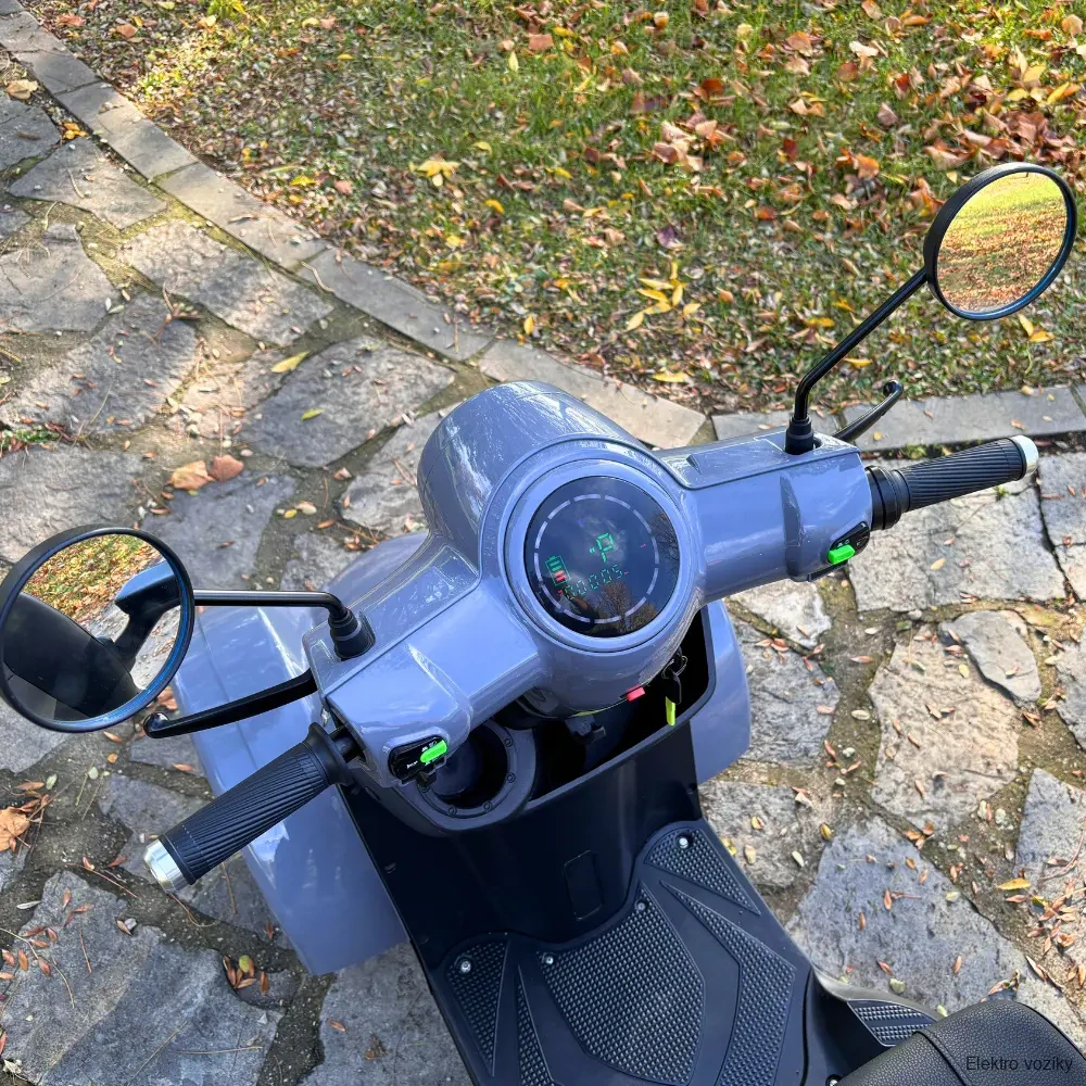 Štvorkolesový elektrický skúter Volta Quatro