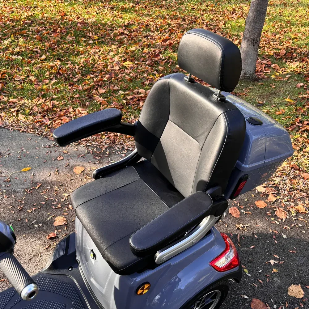 Štvorkolesový elektrický skúter Volta Quatro